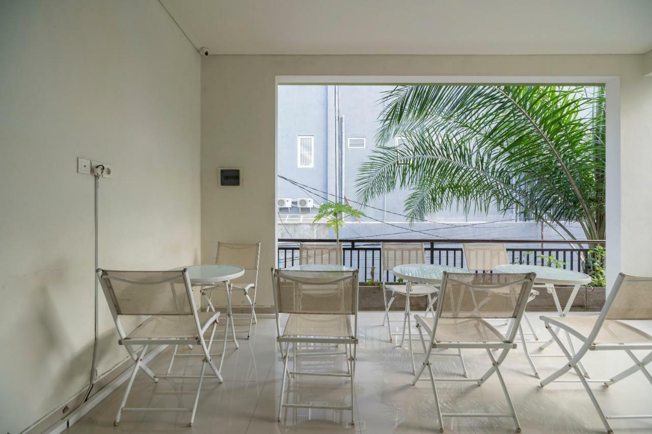 Oyo 697 Olivia Inn Denpasar Legian Dış mekan fotoğraf