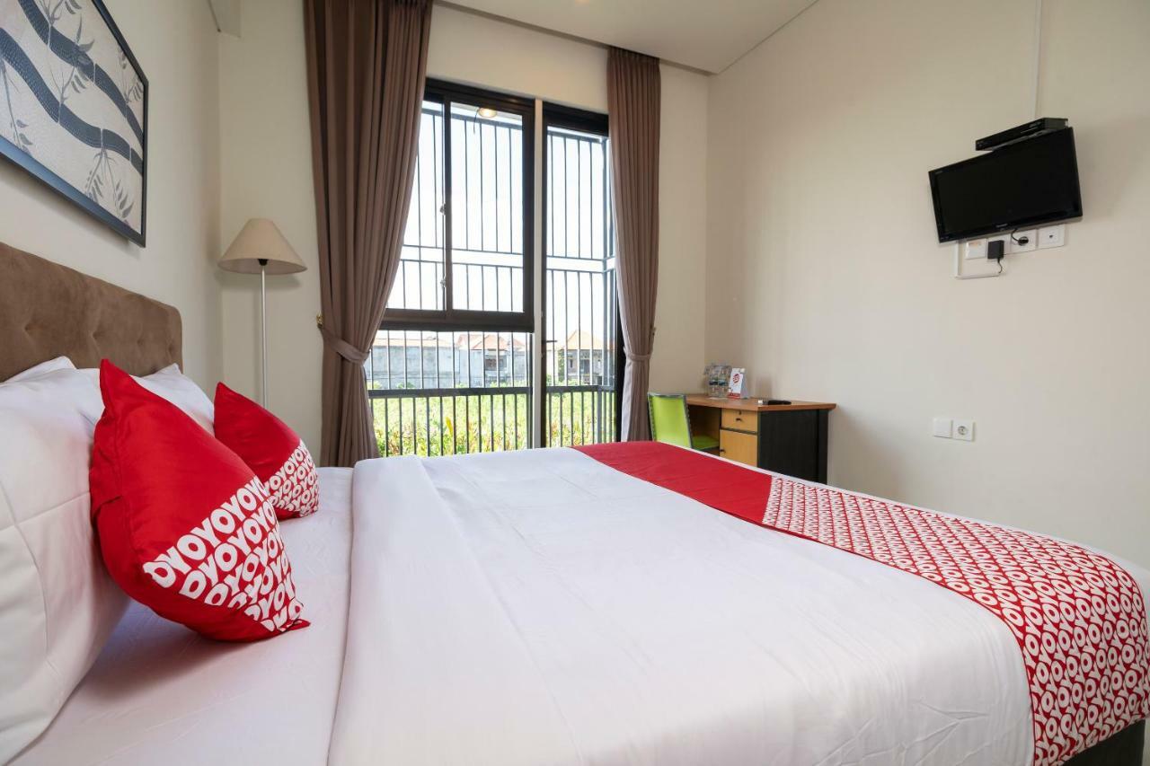 Oyo 697 Olivia Inn Denpasar Legian Dış mekan fotoğraf