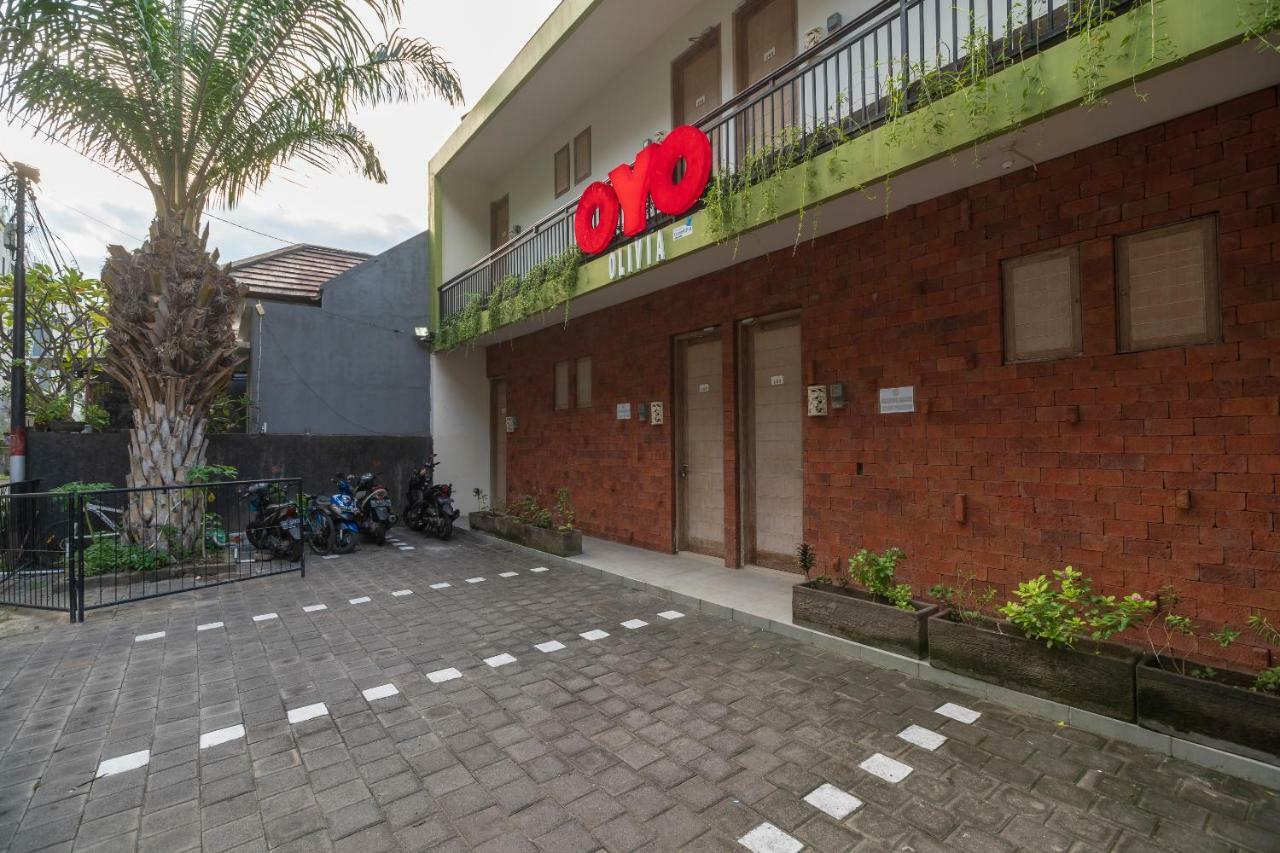 Oyo 697 Olivia Inn Denpasar Legian Dış mekan fotoğraf