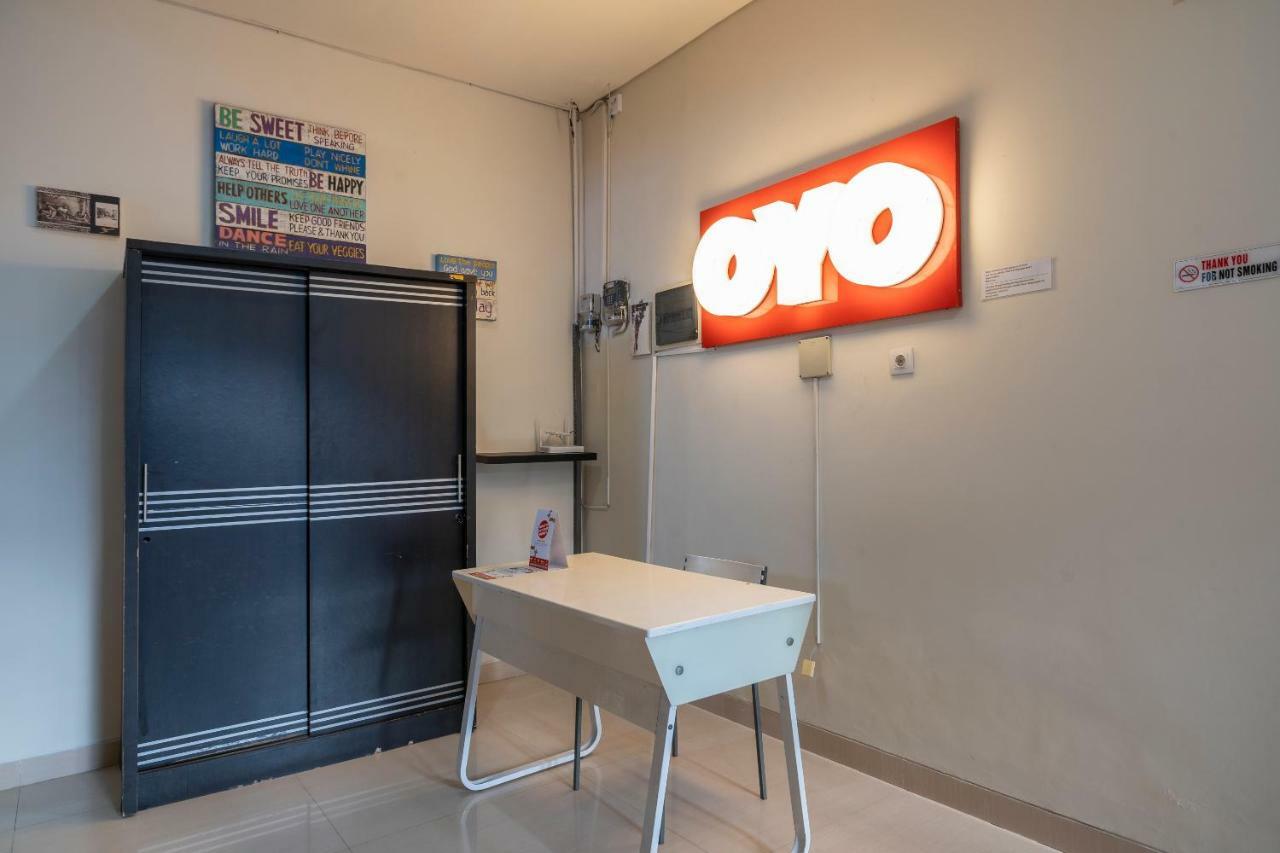 Oyo 697 Olivia Inn Denpasar Legian Dış mekan fotoğraf