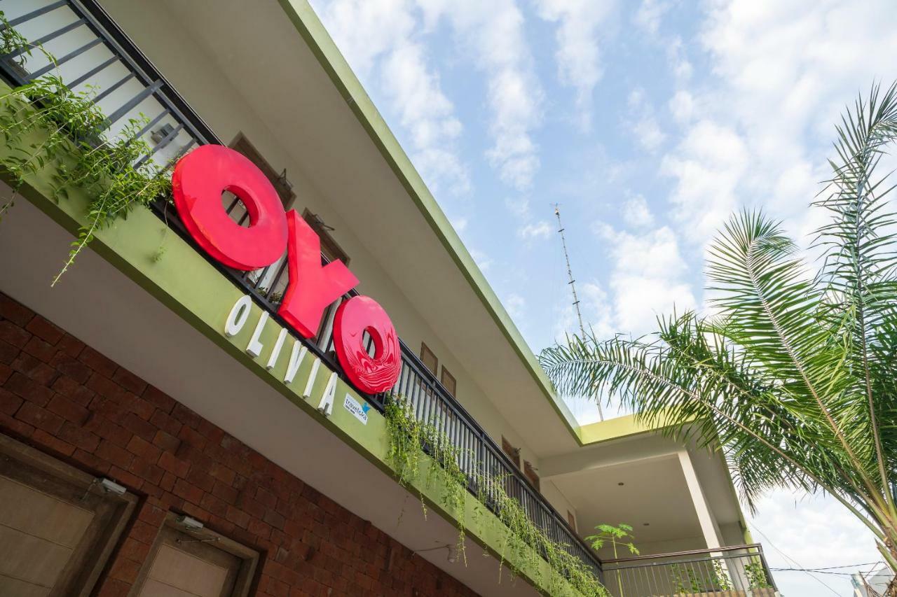 Oyo 697 Olivia Inn Denpasar Legian Dış mekan fotoğraf