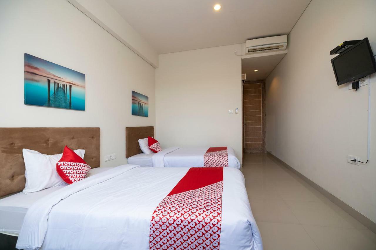 Oyo 697 Olivia Inn Denpasar Legian Dış mekan fotoğraf