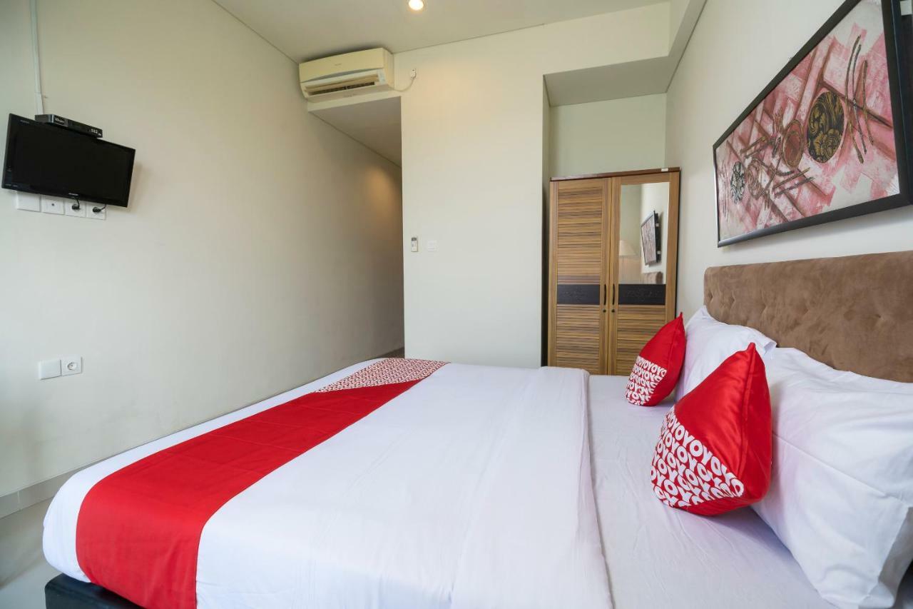 Oyo 697 Olivia Inn Denpasar Legian Dış mekan fotoğraf