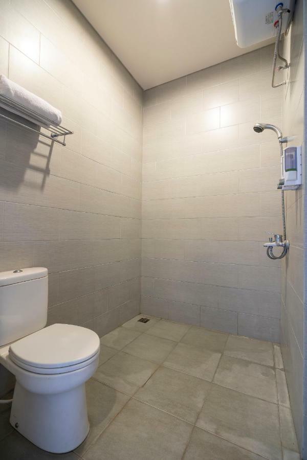 Oyo 697 Olivia Inn Denpasar Legian Dış mekan fotoğraf