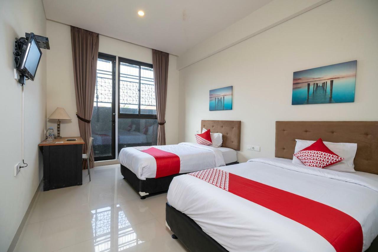 Oyo 697 Olivia Inn Denpasar Legian Dış mekan fotoğraf