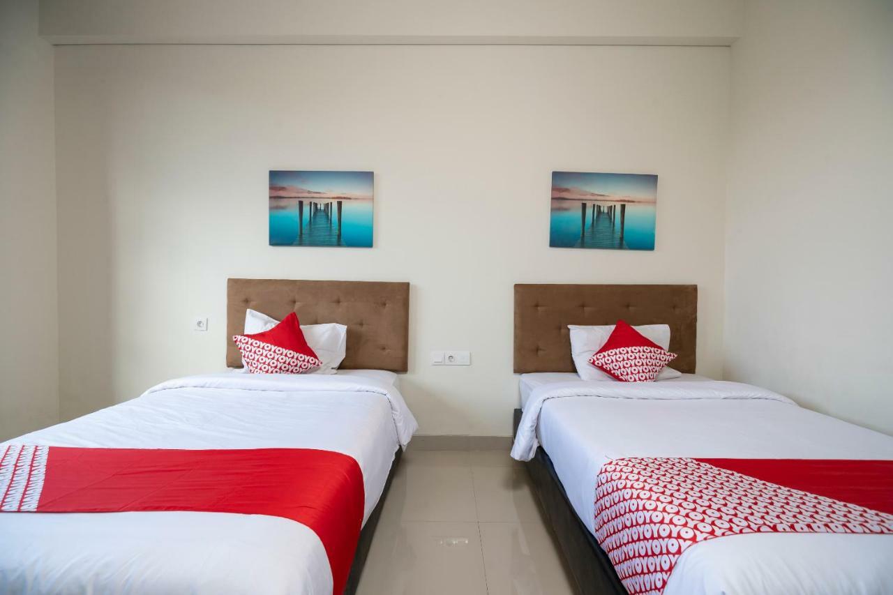 Oyo 697 Olivia Inn Denpasar Legian Dış mekan fotoğraf