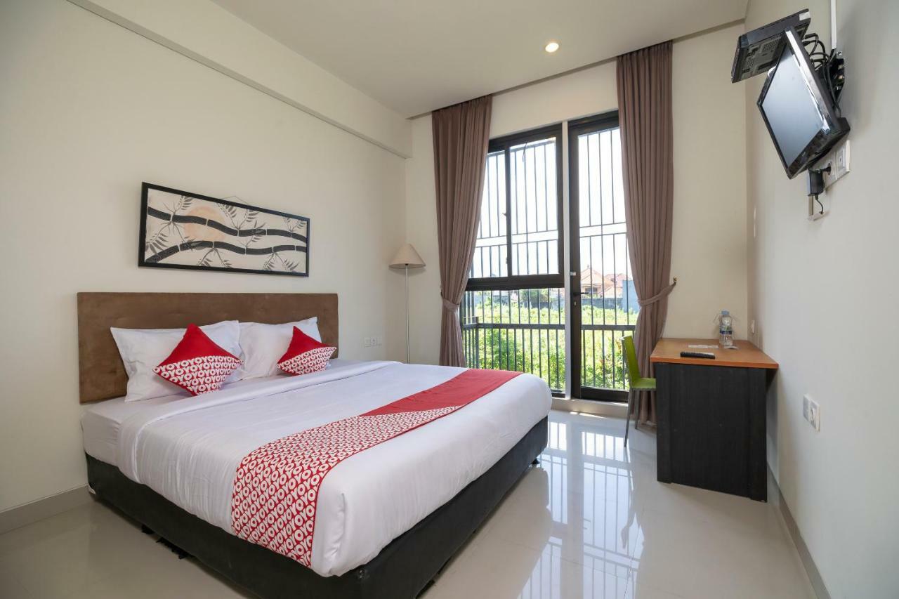 Oyo 697 Olivia Inn Denpasar Legian Dış mekan fotoğraf