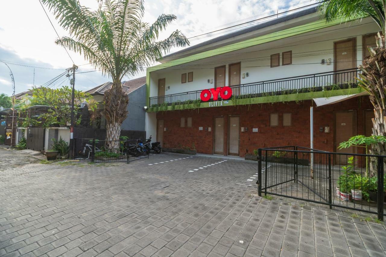 Oyo 697 Olivia Inn Denpasar Legian Dış mekan fotoğraf