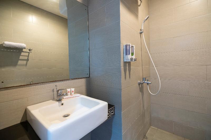 Oyo 697 Olivia Inn Denpasar Legian Dış mekan fotoğraf